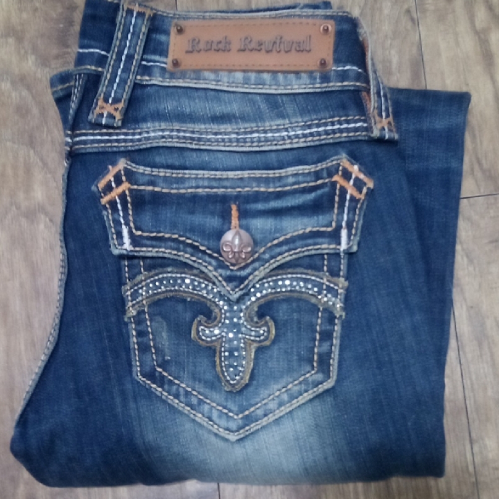 Rock Revival NWOT Women's 26 Straight Bejeweled Flap Pockets Distressed